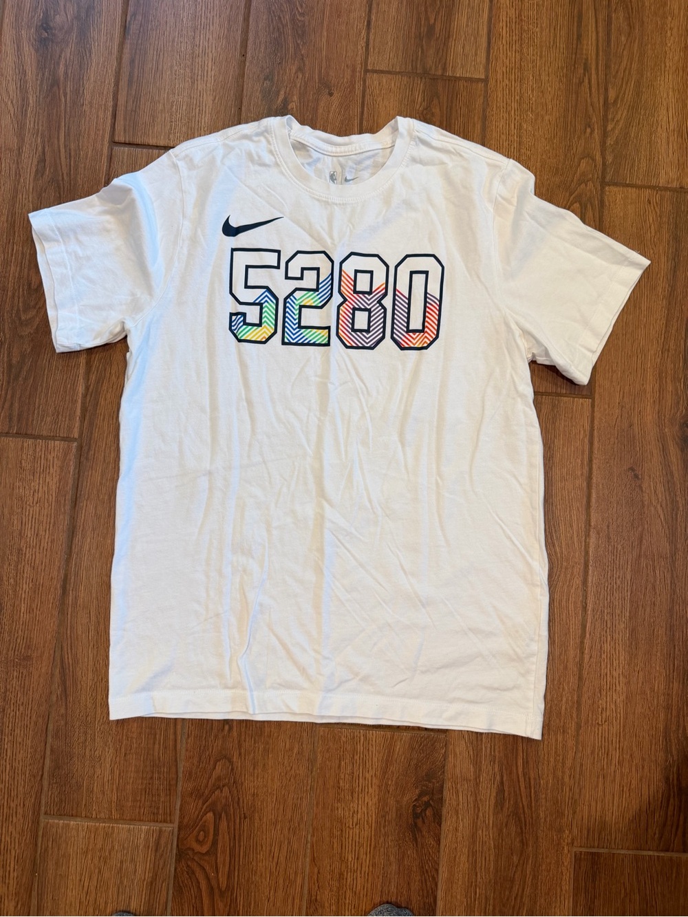 Nike White Graphic '5280' Short-Sleeve Men's T-Shirt / large